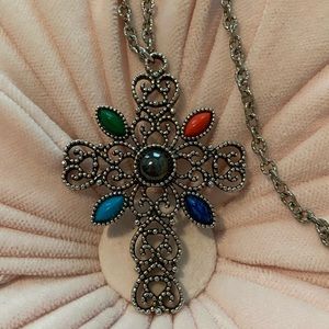 🩷AVON 1970’S SILVER-TONED FILIGREE CROSS
